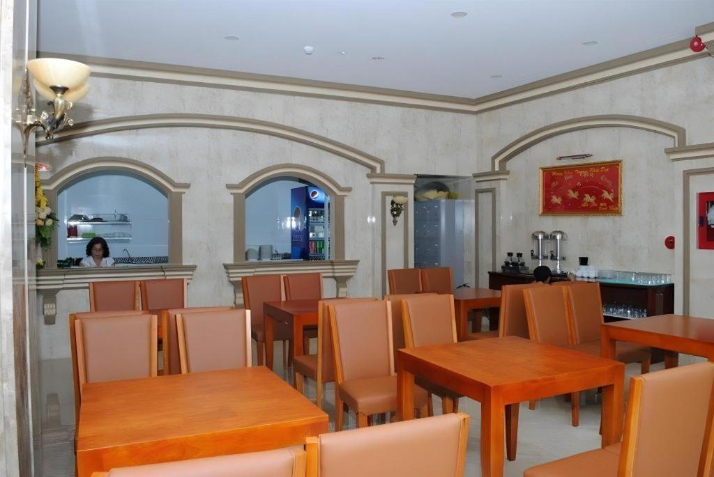 Tran Vinh Hotel Bac Lieu Exteriör bild