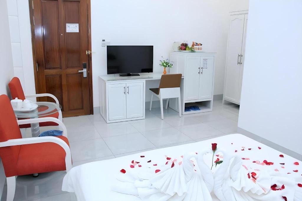 Tran Vinh Hotel Bac Lieu Exteriör bild